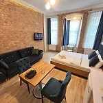 Pear Apartment